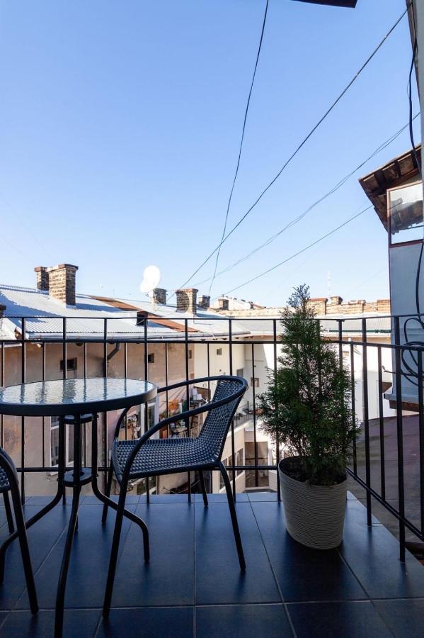 Кості Левицького 11 Lvov Exteriér fotografie